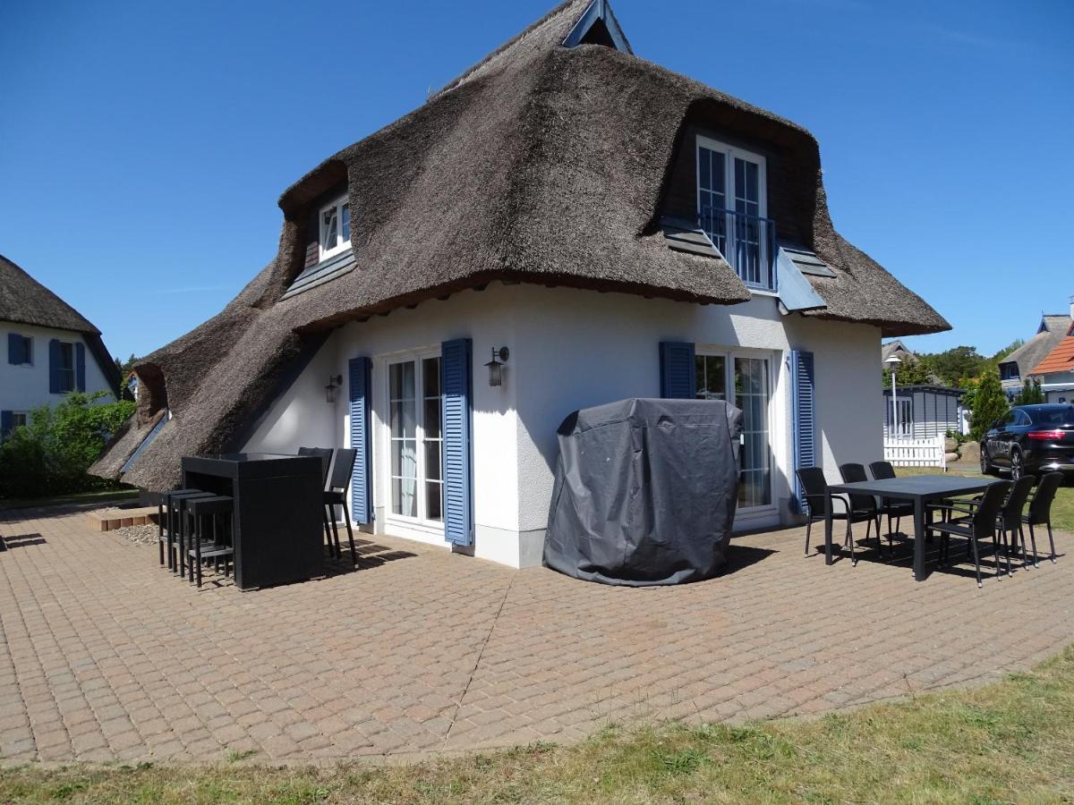Feriehus Reetdachhaus Direkt Am Fuer 6 Personen!!